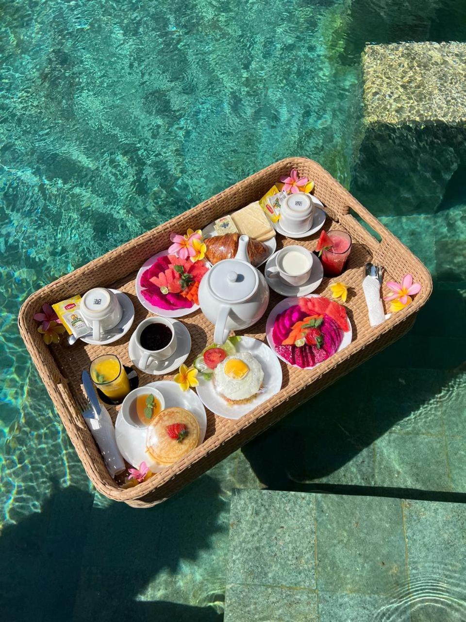 D'Avera Villa Canggu Eksteriør billede